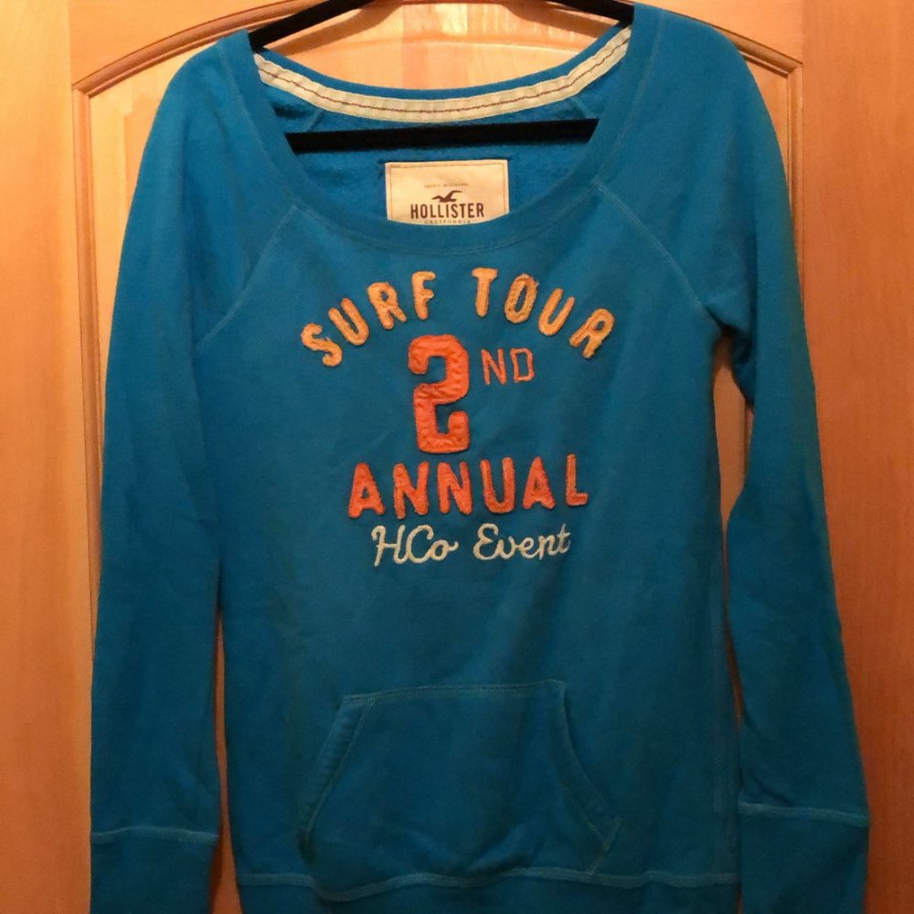 Hollister sweater